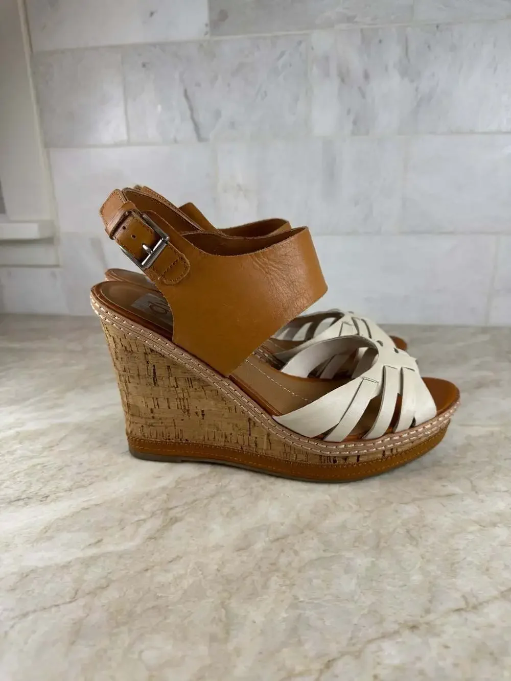 DV Dolce Vita Jaslyn Leather Cork Wedge Platform Sandals Tan White Womens 8.5
